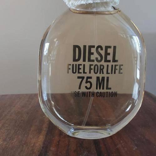 Eau de Parfum - FUEL FOR LIFE POUR FEMME by Diesel, Handtassen en Accessoires, Uiterlijk | Parfum, Nieuw, Ophalen