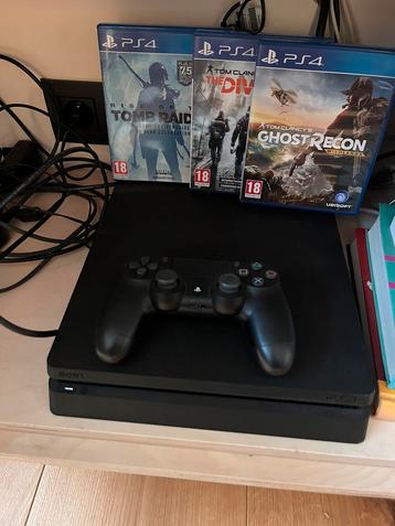 Ps4 slim met 1 controller beschikbaar voor biedingen