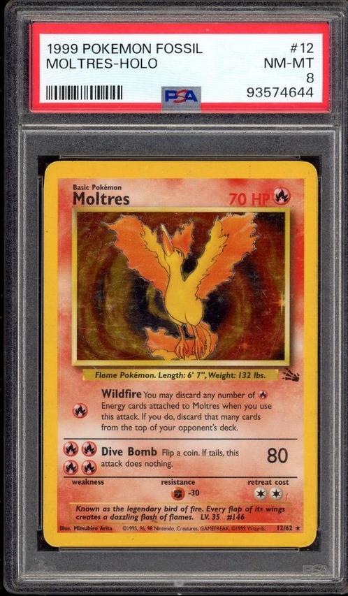 Moltres Holo PSA 8 - 12/62 - Fossil 1999, Hobby en Vrije tijd, Verzamelkaartspellen | Pokémon, Zo goed als nieuw, Losse kaart