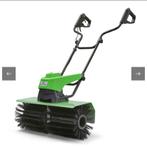 Krachtige borstelmachine voor kunstgras, Tuin en Terras, Ophalen, Zo goed als nieuw
