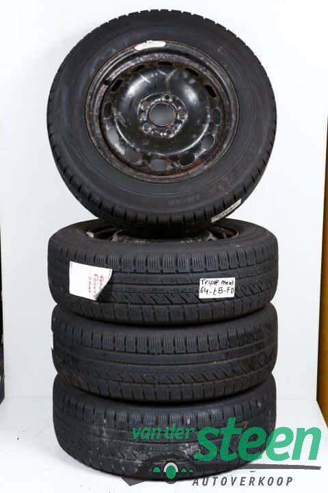 195-65-15 91T Winterset Ford - Volvo Winterbanden set Bridge, Auto-onderdelen, Banden en Velgen, Banden en Velgen, Winterbanden