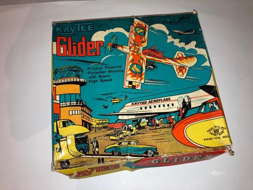 Super RARE - Kaytee Glider plane avion en tole India Tin Toy, Antiek en Kunst, Antiek | Speelgoed, Ophalen of Verzenden