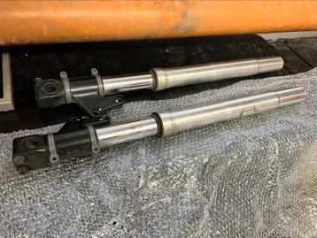 Voorpoten links en rechts Ducati 695 beschikbaar voor biedingen