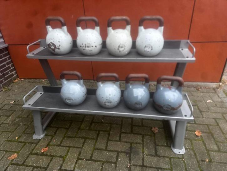 Competitie Kettlebells 8kg t/m 24kg + Opbergrek, Sport en Fitness, Fitnessmaterialen, Gebruikt, Kettlebell, Ophalen