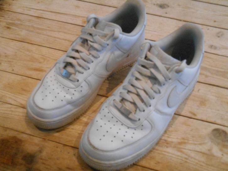 Nike Air Force 1 wit 42, Vêtements | Hommes, Chaussures, Porté, Baskets, Blanc, Enlèvement