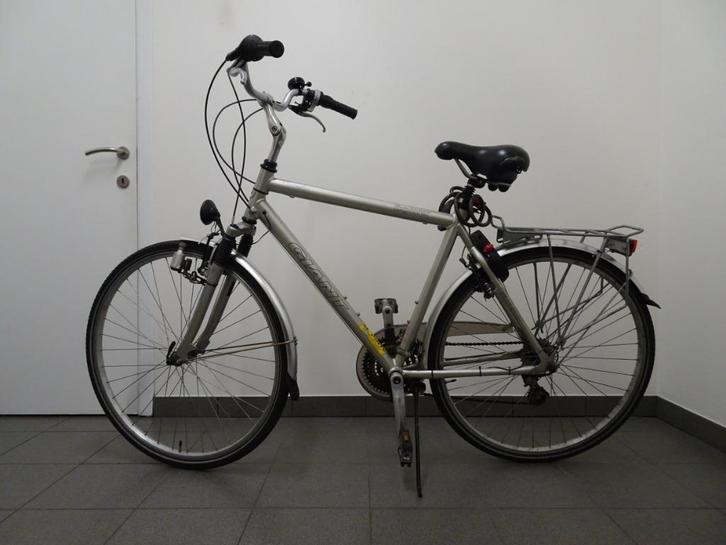 Heren Fiets Giant Explorer, Fietsen en Brommers, Fietsen | Mountainbikes en ATB, Gebruikt, Heren, Giant, Fully, Ophalen