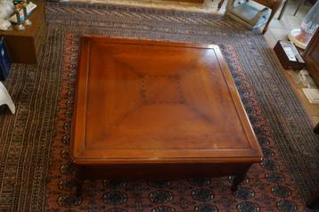 Salontafel beschikbaar voor biedingen