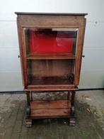 Vitrine / apothekers kastje, Ophalen