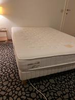 Treca bed + matras - 140x190, Huis en Inrichting, Slaapkamer | Matrassen en Bedbodems, Ophalen, Gebruikt, Twijfelaar, Bedbodem