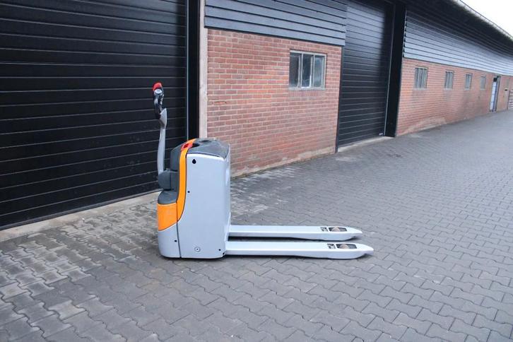 Still exu20 palletwagen elektrische bj 2019, Articles professionnels, Machines & Construction | Chariots élévateurs & Transport interne