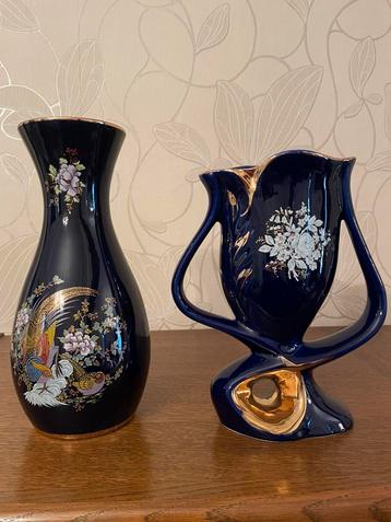 Lot de 2 vases en céramique décor floral et oiseau exotique beschikbaar voor biedingen