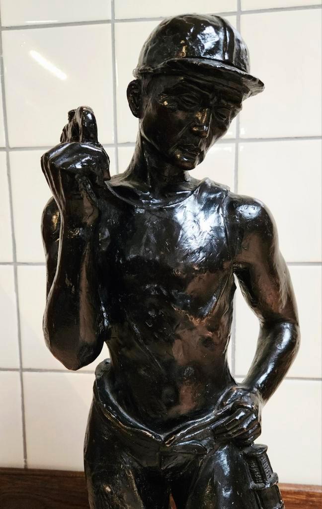 Beeld van mijnwerker, Antiek en Kunst, Kunst | Beelden en Houtsnijwerken, Ophalen