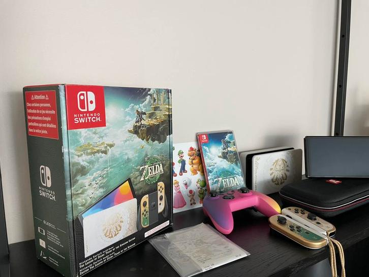 Nintendo Switch OLED – Limited Edition Zelda, Games en Spelcomputers, Spelcomputers | Nintendo Wii, Zo goed als nieuw, Ophalen