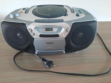 Draagbare radio Philips met tuner, cd & cassette beschikbaar voor biedingen