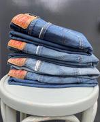 Jeans Levi's vintage, Porté, Autres tailles de jeans, Autres couleurs, Envoi