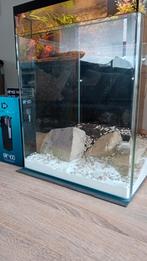 Aquarium  Q4 met pomp, bodem ingericht, Ophalen