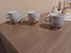 3 Vrolijke, kleurige koffietassen / Douwe Egberts, Verzenden, Zo goed als nieuw, Kop(pen) en/of Schotel(s)
