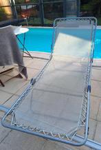 lit pliant Lafuma gris, Tuin en Terras, Ophalen, Zo goed als nieuw, Aluminium, Verstelbaar