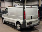 Renault Trafic airco 94.000Km BTW AFTREKBAAR+ keuring vvk, Auto's, Bluetooth, Euro 5, Bedrijf, Te koop