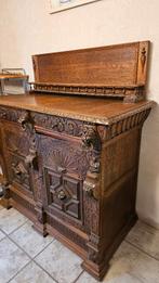 Eeuwenoud dressoir voor leeuwenpoten, Antiek en Kunst, Curiosa en Brocante, Ophalen