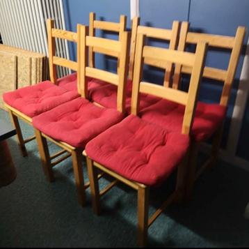 6 keuken stoelen inclusief zitkussens beschikbaar voor biedingen
