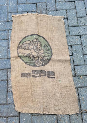 Oude jute zak De ZPC  beschikbaar voor biedingen