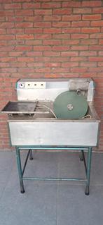 Chocolade machine met wiel, Ophalen