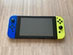 Nintendo Switch met toebehoren, Games en Spelcomputers, Spelcomputers | Nintendo Switch, Ophalen of Verzenden, Gebruikt, Met 3 controllers of meer