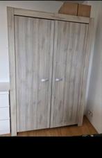 Armoire/pendrie pas ikea, Enlèvement, Comme neuf