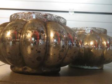1 decoratieve glazen pot beschikbaar voor biedingen