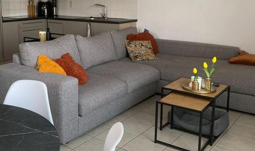 Grijze zetel met chaise longue, Huis en Inrichting, Zetels | Zetels, Zo goed als nieuw, Ophalen of Verzenden