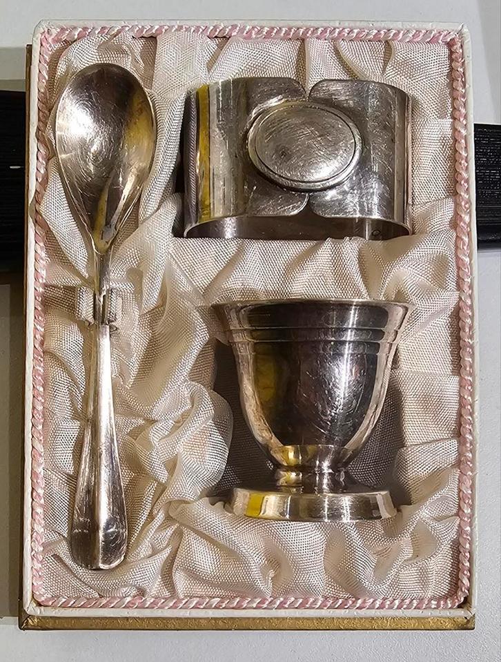 ZILVEREN BESTEK GEBOORTEDOOS, Kinderen en Baby's, Kraamcadeaus en Geboorteborden, Nieuw, Kraamcadeau, Ophalen of Verzenden