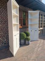 2 identieke hoekkasten, Ophalen of Verzenden, Zo goed als nieuw