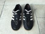 ADIDAS samba indoor voetbalschoenen maat 43, Sport en Fitness, Voetbal, Ophalen of Verzenden, Zo goed als nieuw, Schoenen