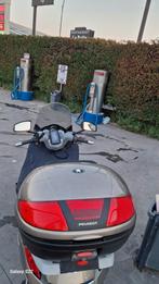 Moto Peugeot satelis 125cc.    750 €, Motos