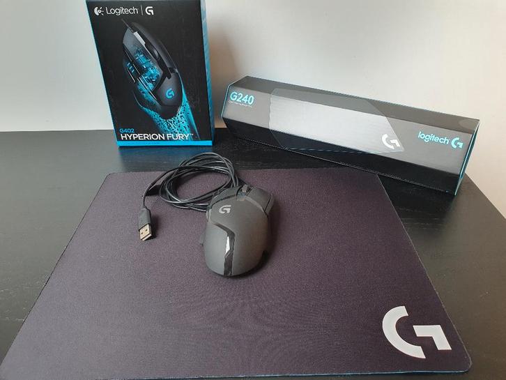 Souris Logitech G G402 Hyperion Fury + tapis G240, Computers en Software, Muizen, Zo goed als nieuw, Muis, Rechtshandig, Bedraad