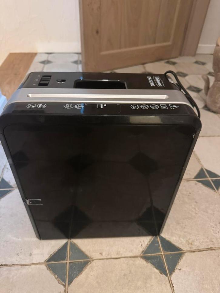 Fellowes Powershred Ds-500C papiervernietiger met  Lock, Divers, Accessoires de bureau, Comme neuf, Enlèvement ou Envoi