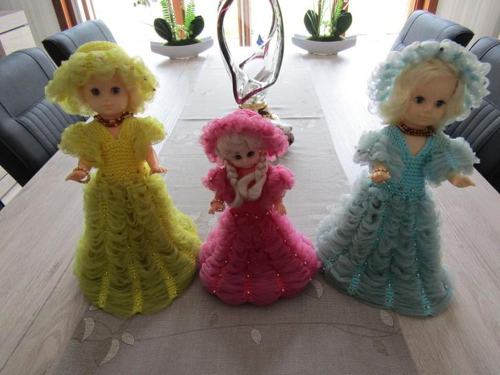 3 ZEER OUDE  POPJES ., Collections, Poupées, Utilisé, Fashion Doll, Enlèvement