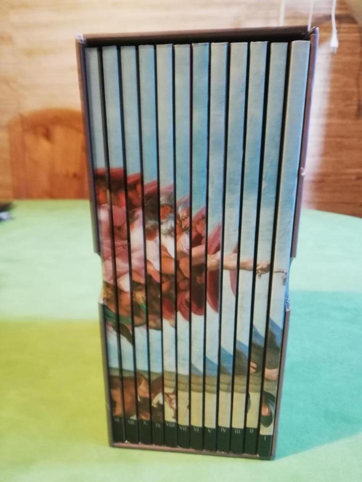 La Bible vue par les grands peintres Coffret Complet n 1à12, Boeken, Kunst en Cultuur | Fotografie en Design, Zo goed als nieuw