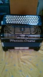 fratelli crosio, Muziek en Instrumenten, Accordeons, Zo goed als nieuw, Met koffer, Knopaccordeon, 120-bas