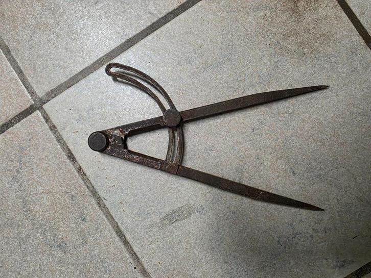 oude passer / steekpasser met veer / boogpasser, Antiquités & Art, Antiquités | Outils & Instruments, Enlèvement ou Envoi