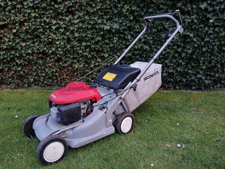 Grasmaaier honda hrb 476, Jardin & Terrasse, Tondeuses à gazon, Utilisé, Tondeuses à gazon à essence, Tondeuse rotative, Sac de ramassage