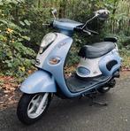 2x Scooters Tauris Brio & Peugeot Kisbee Rs 50cc, Fietsen en Brommers, Ophalen