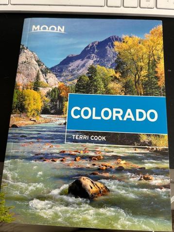 Colorado - Moon Travel Guide  beschikbaar voor biedingen