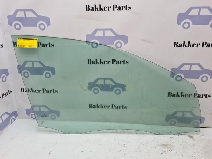 Portierruit 4Deurs rechts-voor van een Volkswagen Golf, Auto-onderdelen, Ruiten en Toebehoren, Volkswagen, Gebruikt, 3 maanden garantie