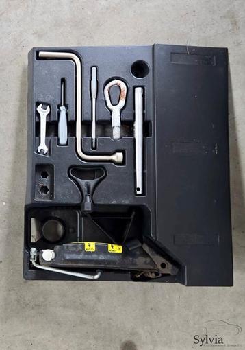 Originele krik crick gereedschap set BMW Z3 serie E36 711110 beschikbaar voor biedingen