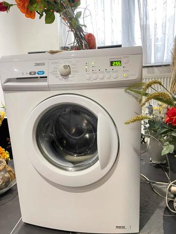 machine a laver Zanussi 7KG A+ super etat ! beschikbaar voor biedingen