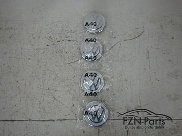 VW UP! Wieldoppen Wielnaafdeksels Set van 4 NIEUW 1S0601149D beschikbaar voor biedingen