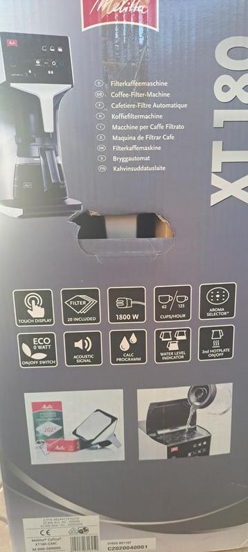 Koffiemachine met warmteplaat en 2 kannen + filters  beschikbaar voor biedingen