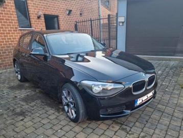 BMW 114i essence 2014, Autos, Euro 6, Carnet d'entretien, Boîte manuelle, Noir